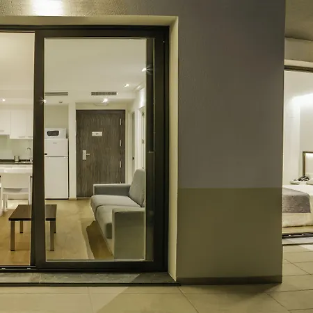 Hotel apartamentowy Playa 3*