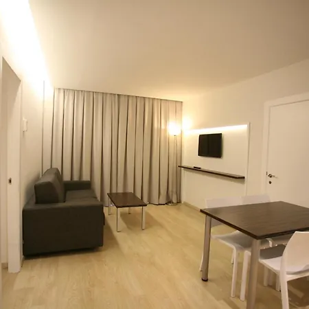 Hotel apartamentowy Playa 3*